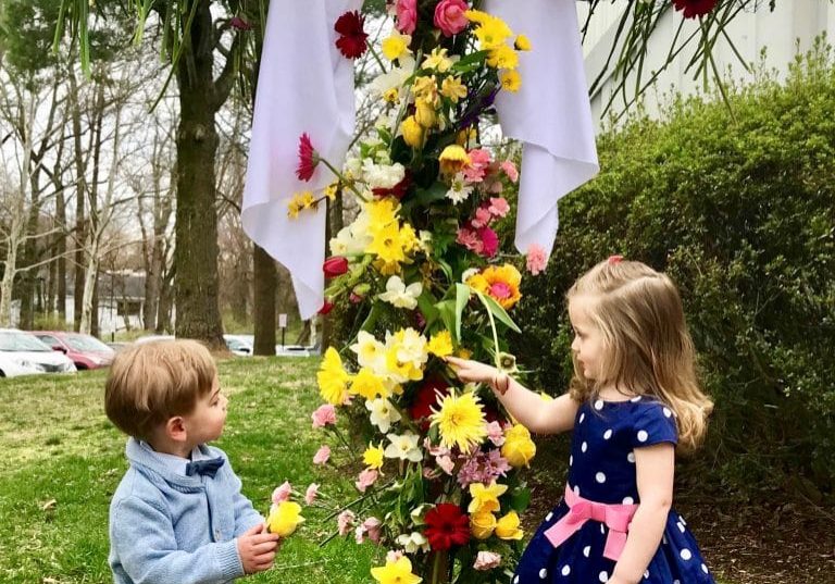 Easter Blomming Cross